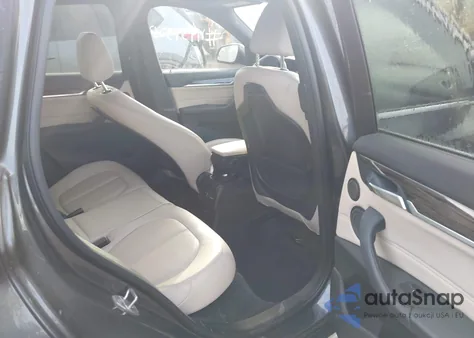 2016 BMW X1 xDrive28I z USA, uszkodzony, nr VIN WBXHT3C3XGP885328